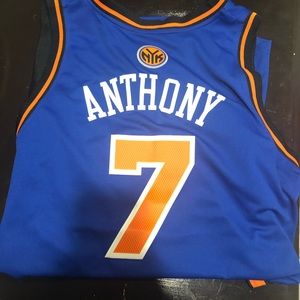 Carmelo Anthony Knick’s away jersey